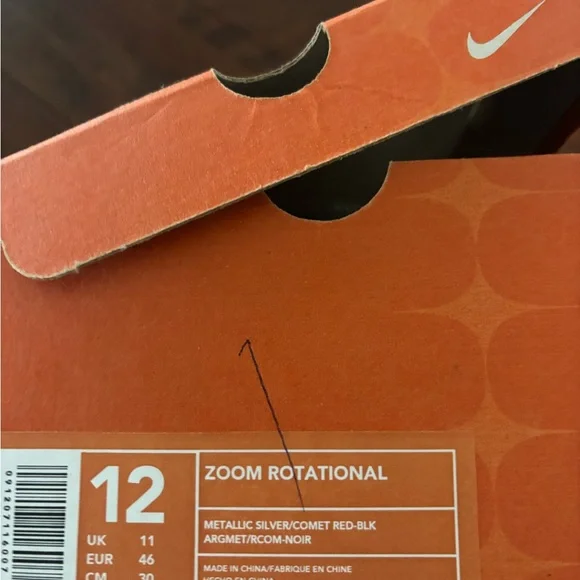 Nike Zoom Rotational Shoes with Red and Black Accents size 12 Men - Picture 4 of 4